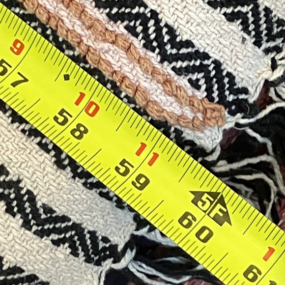 Striped Fringe Accent throw Blanket natural tones - Picture 10 of 14